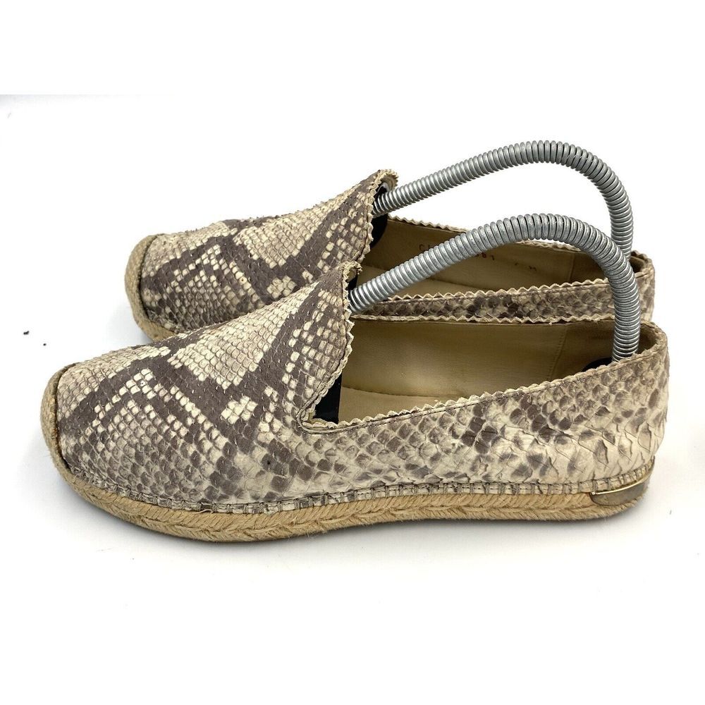 Stuart Weitzman Women's Snakeprint Flats Shoes Size‎ 7 M